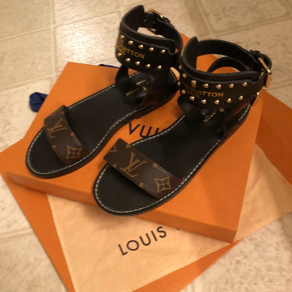 NFS LV sandals